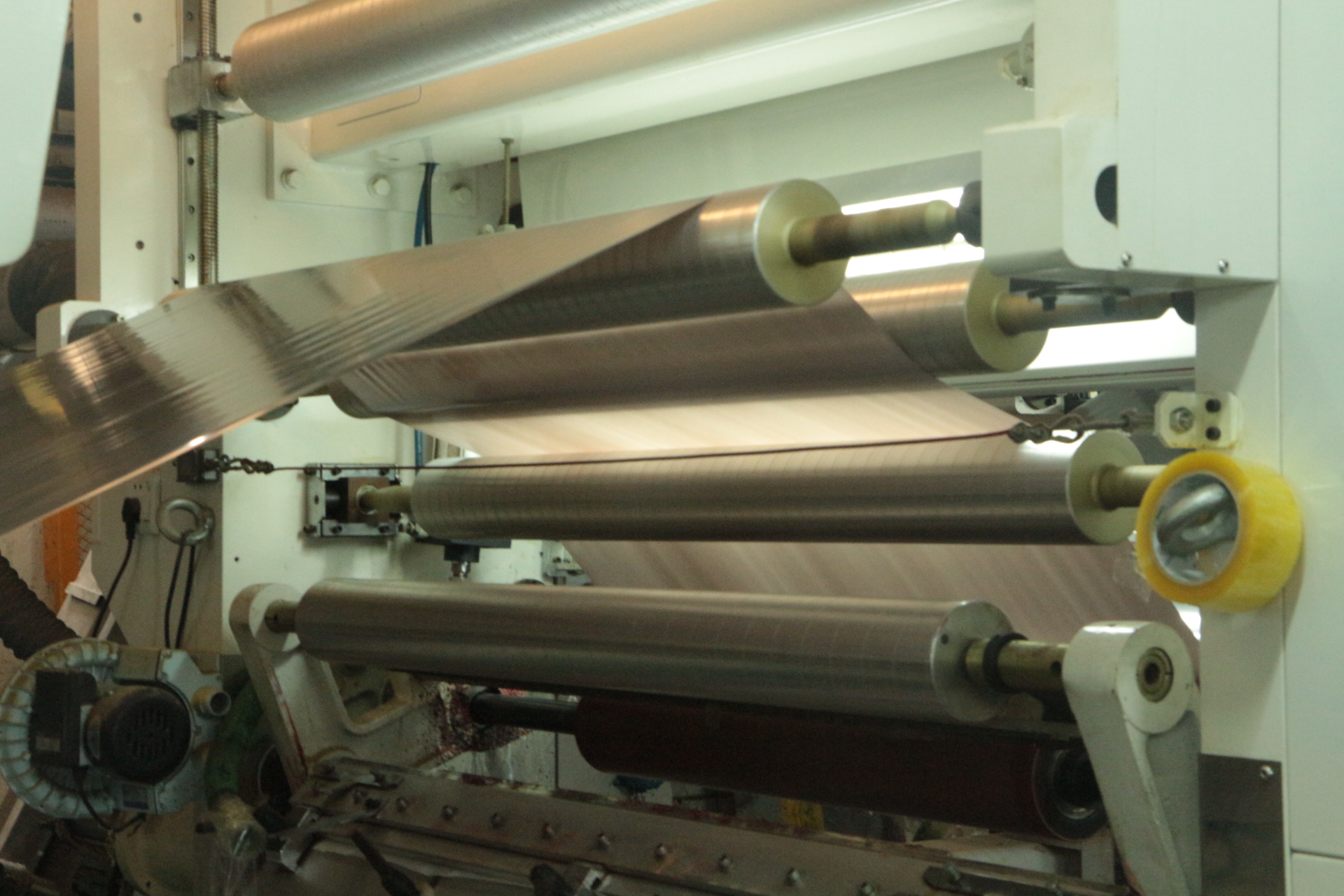 平達利印刷生產(chǎn)線